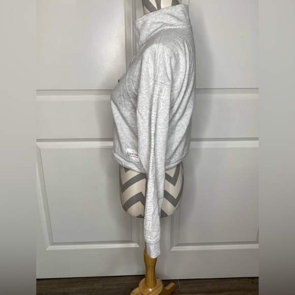 Calvin Klein Performance XS Cropped Sweatshirt - Picture 7 of 9